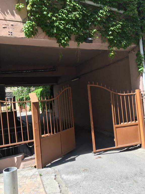 Rustaveli Apartment City Centre Тбілісі Екстер'єр фото