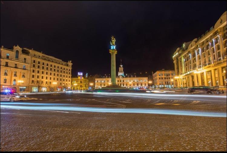 Rustaveli Apartment City Centre Тбілісі Екстер'єр фото