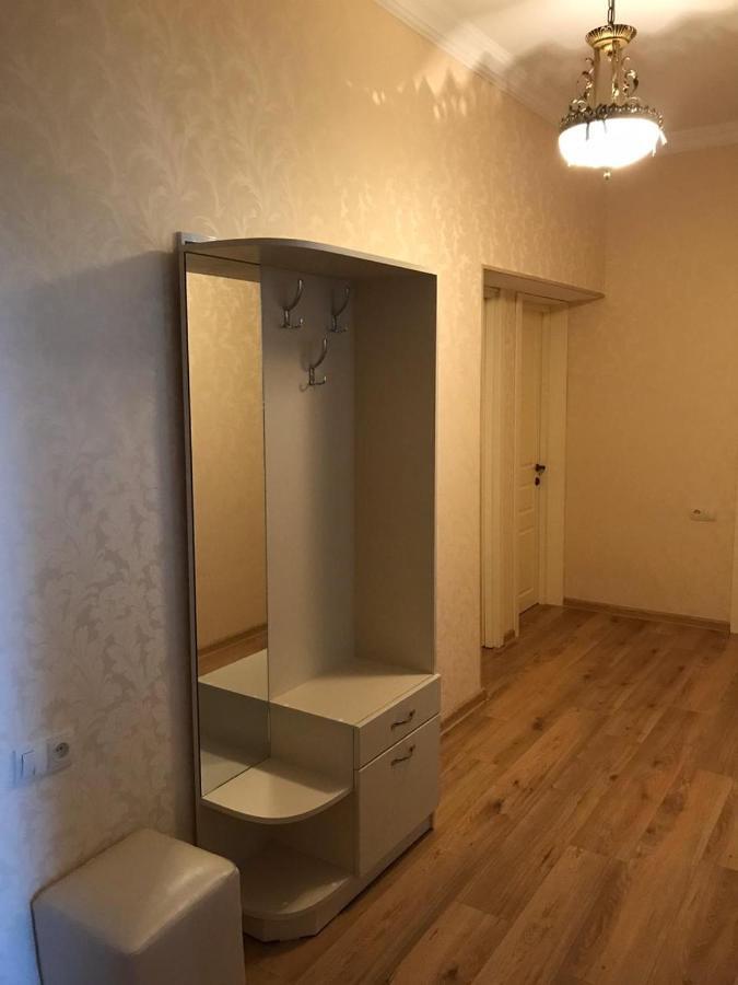 Rustaveli Apartment City Centre Тбілісі Екстер'єр фото