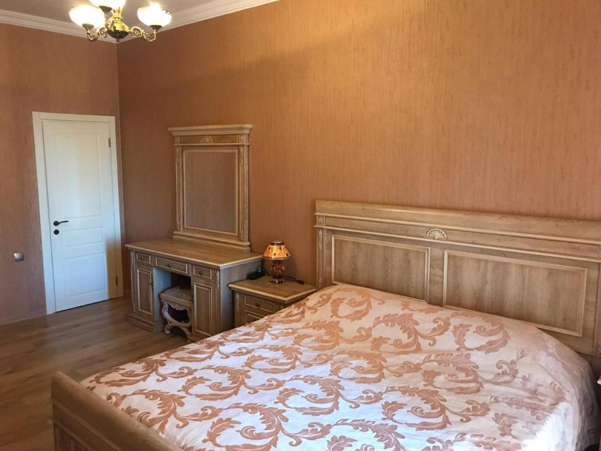 Rustaveli Apartment City Centre Тбілісі Екстер'єр фото